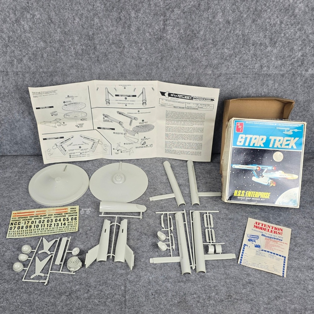 Vintage AMT ERTL Star Trek USS Enterprise Space Ship Model Kit 1:650 #6676 1983